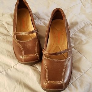 Bare Traps chocolate brown leather shoes 9M